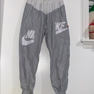 Nike windbreaker pants